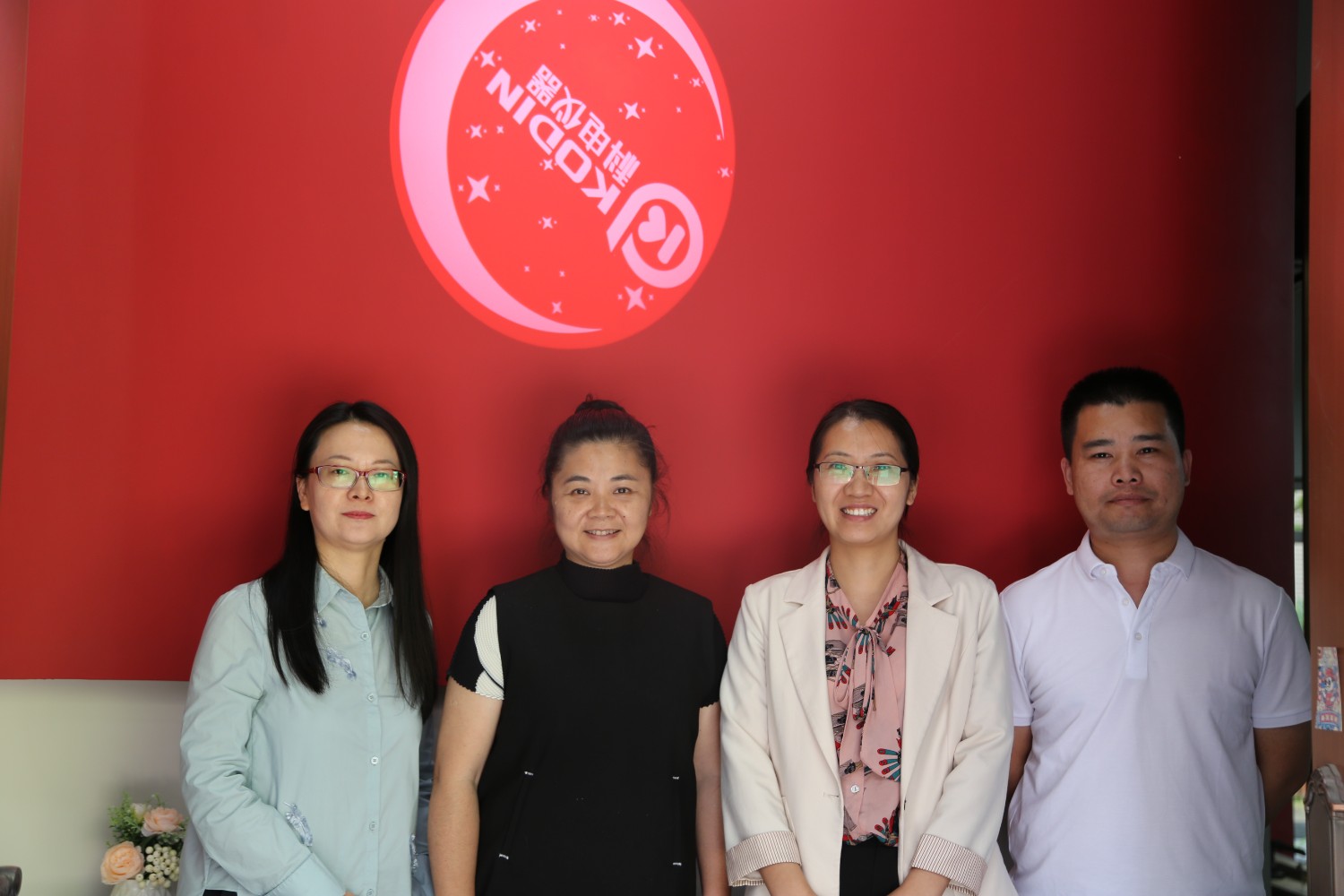 中國(guó)鋼結(jié)構(gòu)協(xié)會(huì)防火與防腐分會(huì)秘書(shū)長(zhǎng)杜詠一行蒞臨科電儀器上海公司調(diào)研